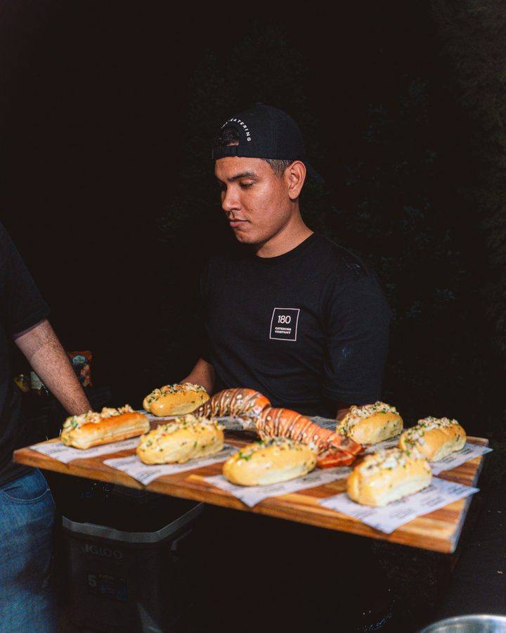 Servicio de lobster rolls y langosta
